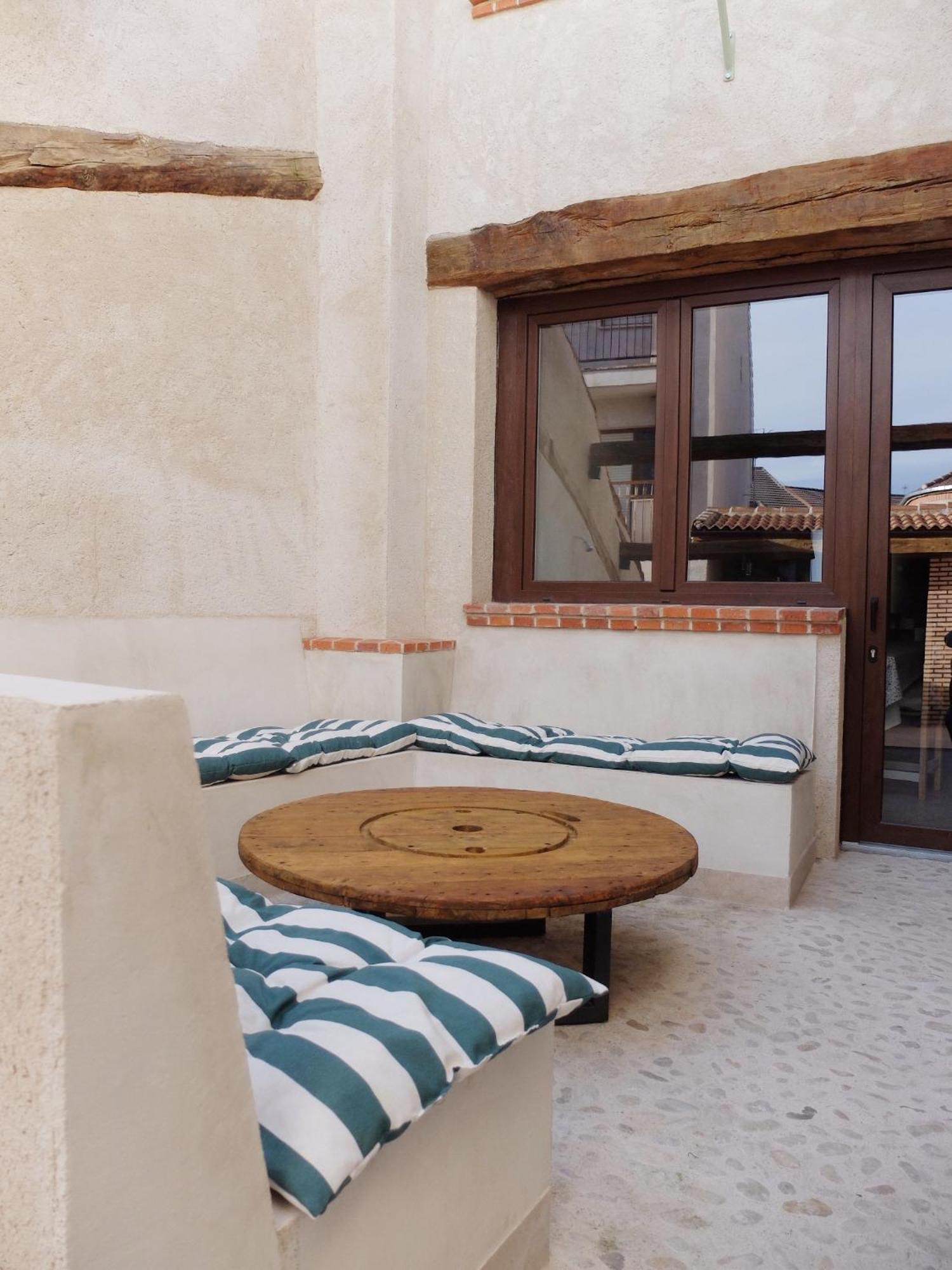 Вилла Casa De Agustin Valverde Del Majano Экстерьер фото