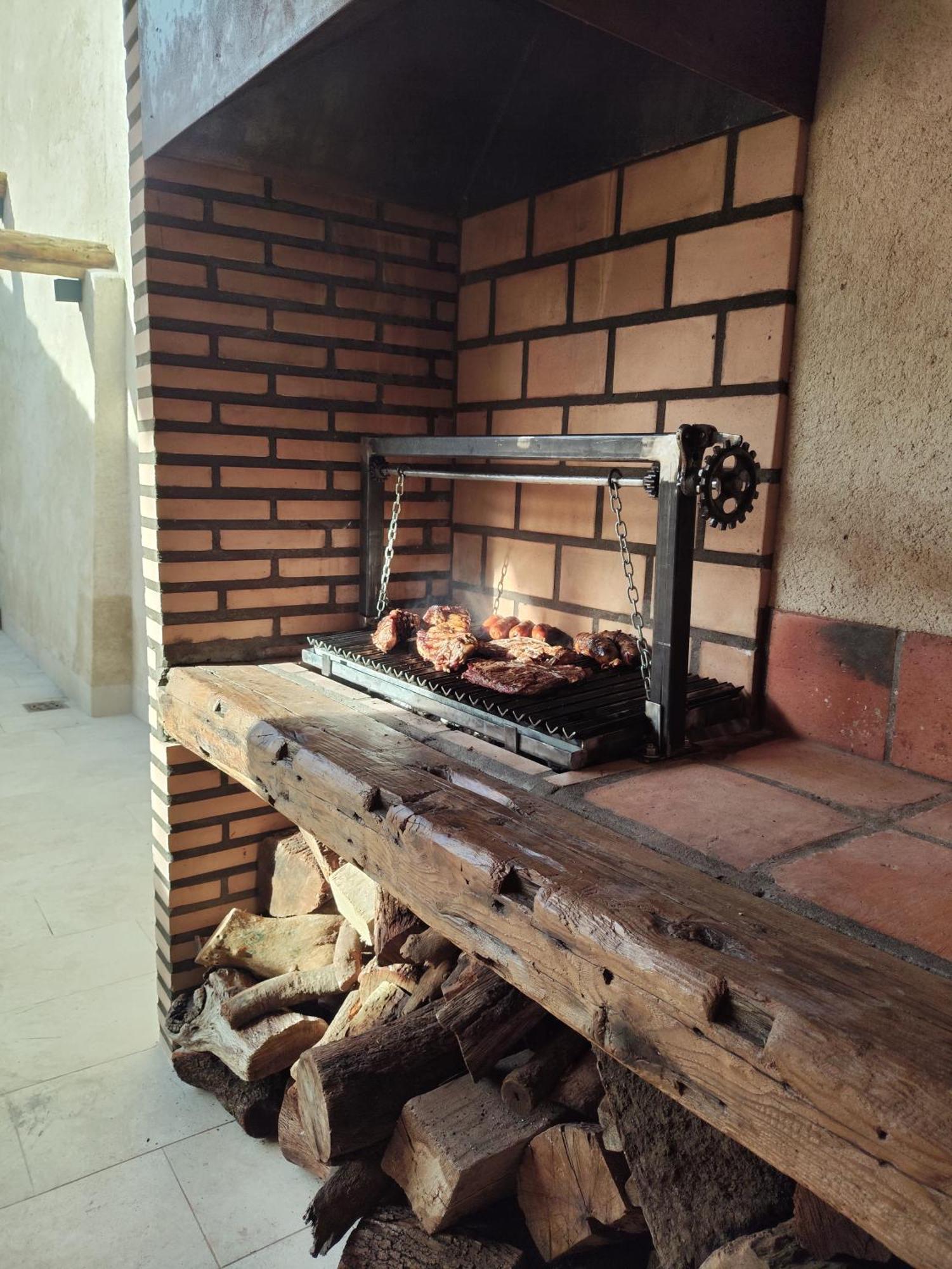 Вилла Casa De Agustin Valverde Del Majano Экстерьер фото